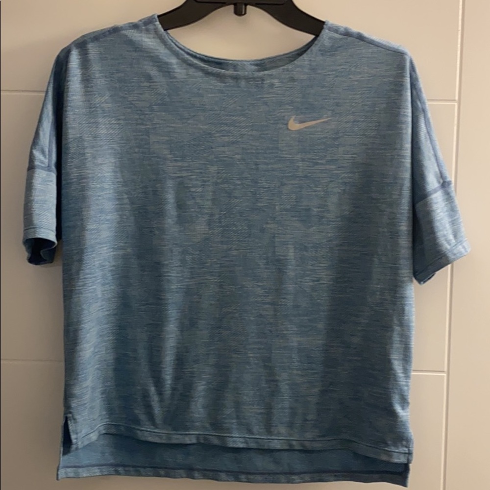 Nike Dry-Fit Boxy Crop Tee